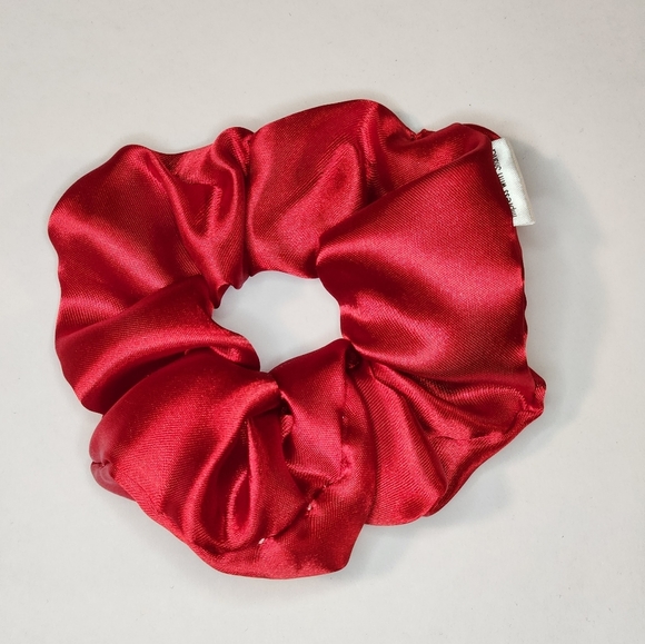3 for 20** Red silk  scrunchie - Picture 3 of 3